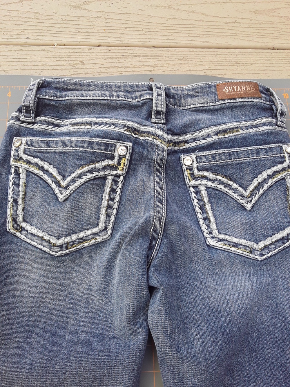 Shyanne Embroidered Pocket Bootcut Stretch Jeans Dark Wash 26x34 western bling